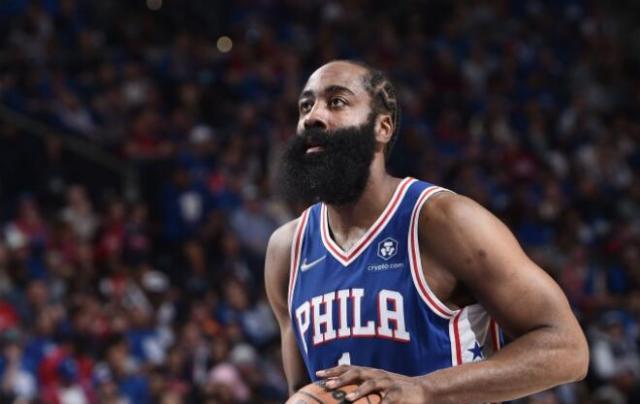 半岛体育APP-哈登甘当绿叶！妙传盘活全队：马克西爆发需谢他